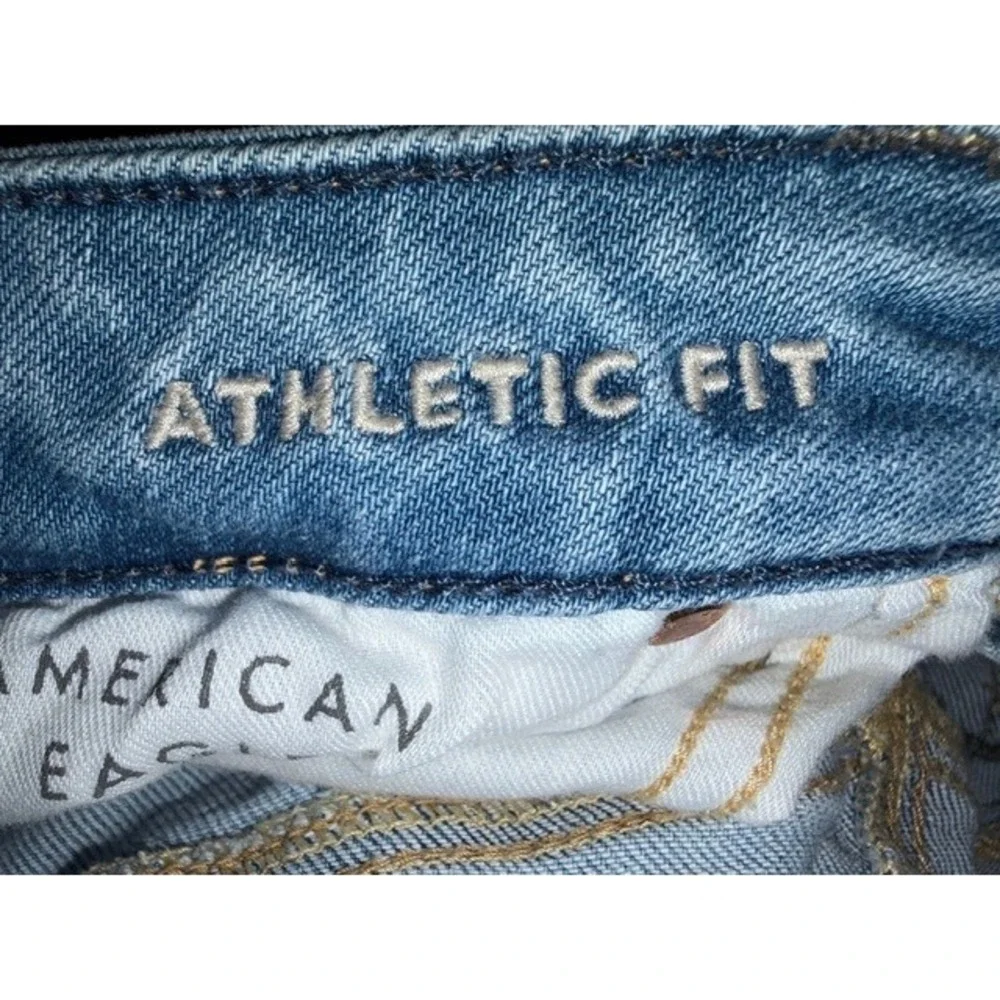 American Eagle Mens Athletic Fit Light Wash Airflex+ Jeans 30x30‎ T01-23